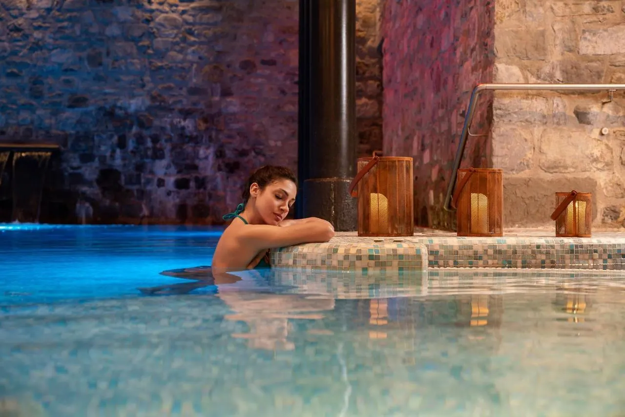 Hotel Helvetia Thermal Spa Porretta Terme 4*,